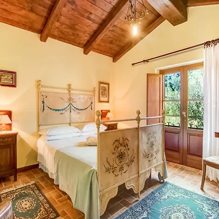 Holiday home Farmhouse In Monte Santa Maria Tiberina With Garden
