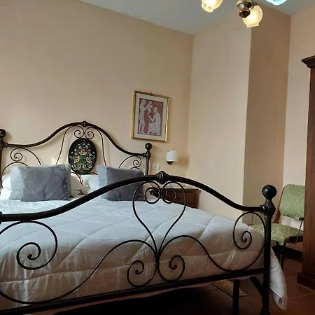 In With Garden Monte Santa Maria Tiberina