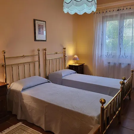 Dom wakacyjny In With Garden *